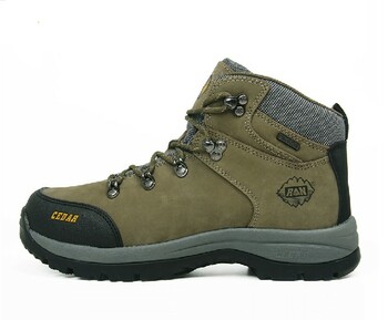 Cedar Trekking Shoes - Army Green